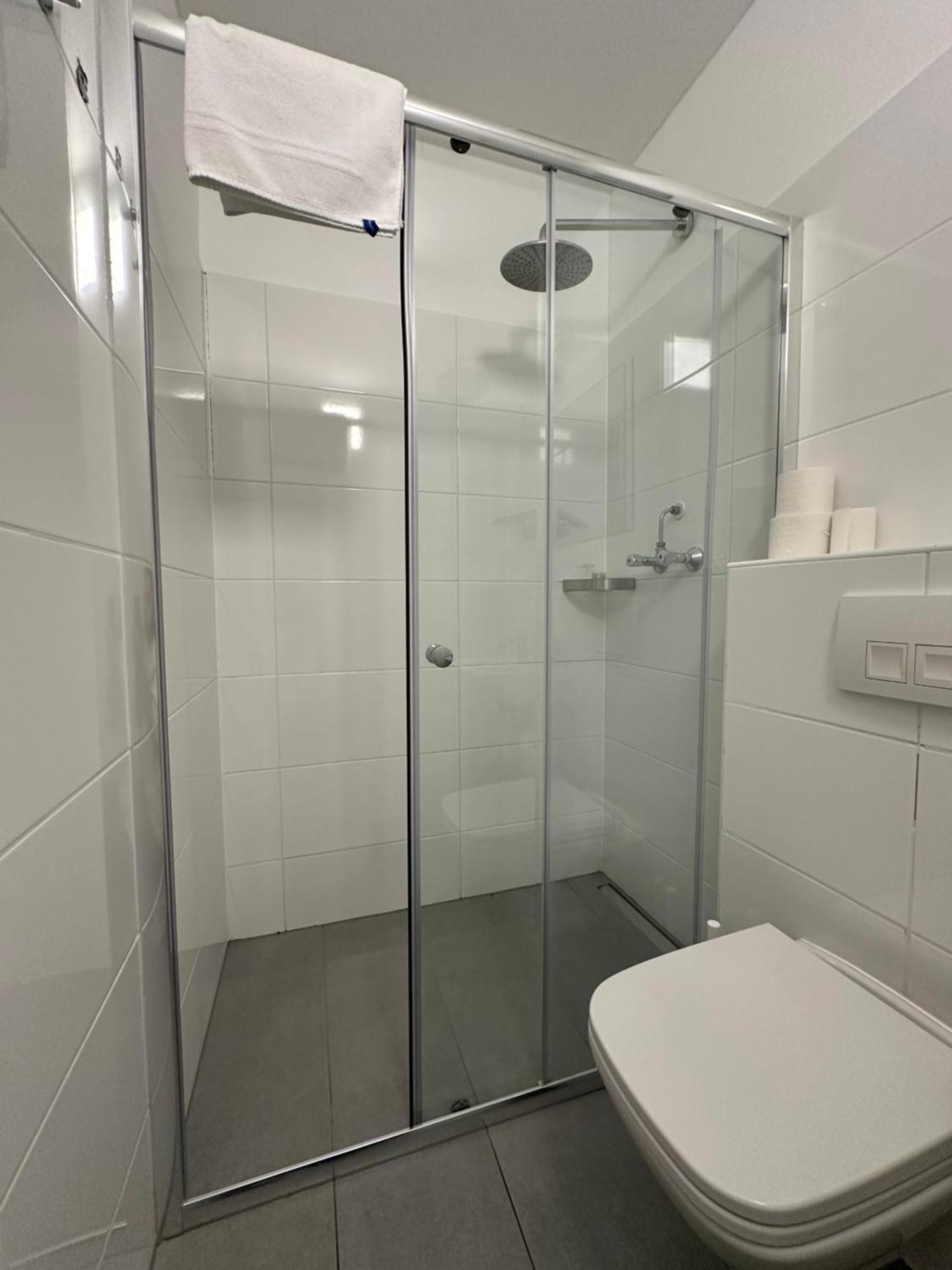 וינה Housingplus מראה חיצוני תמונה