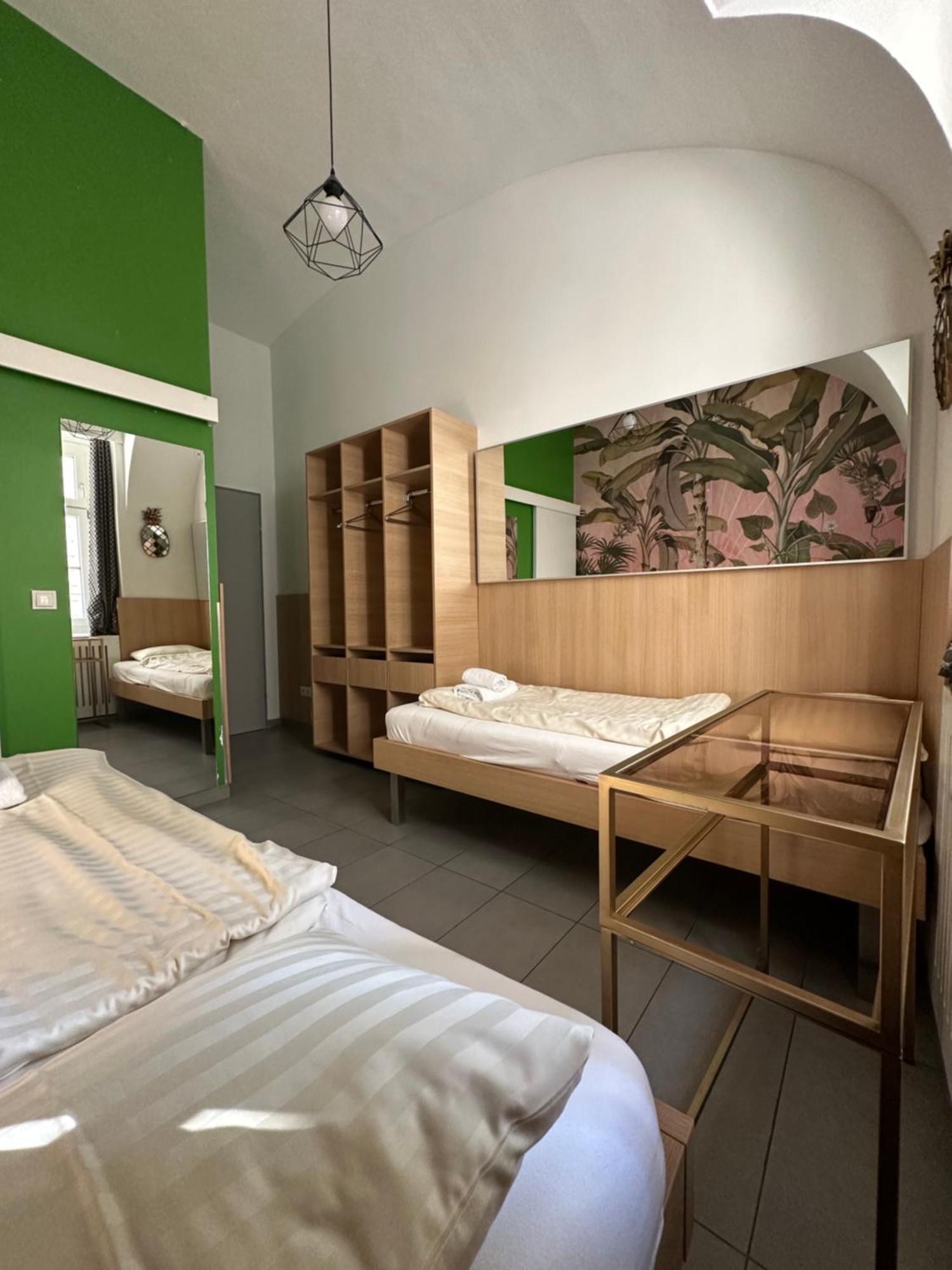 וינה Housingplus מראה חיצוני תמונה